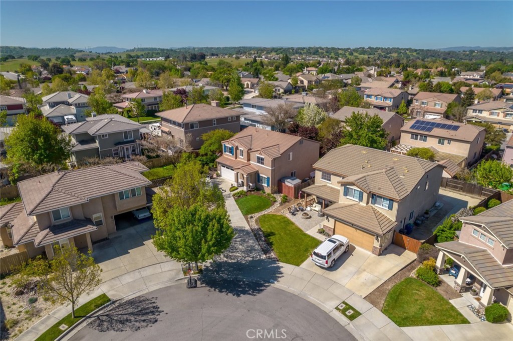 902 Larable Court Paso Robles, CA 93446 - Photo 3 of 49