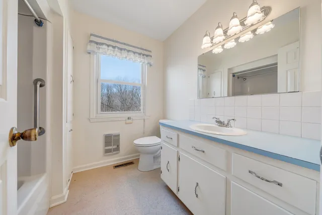 $499,999 | 1345 Stone Mill Road, Hurt, VA 24563