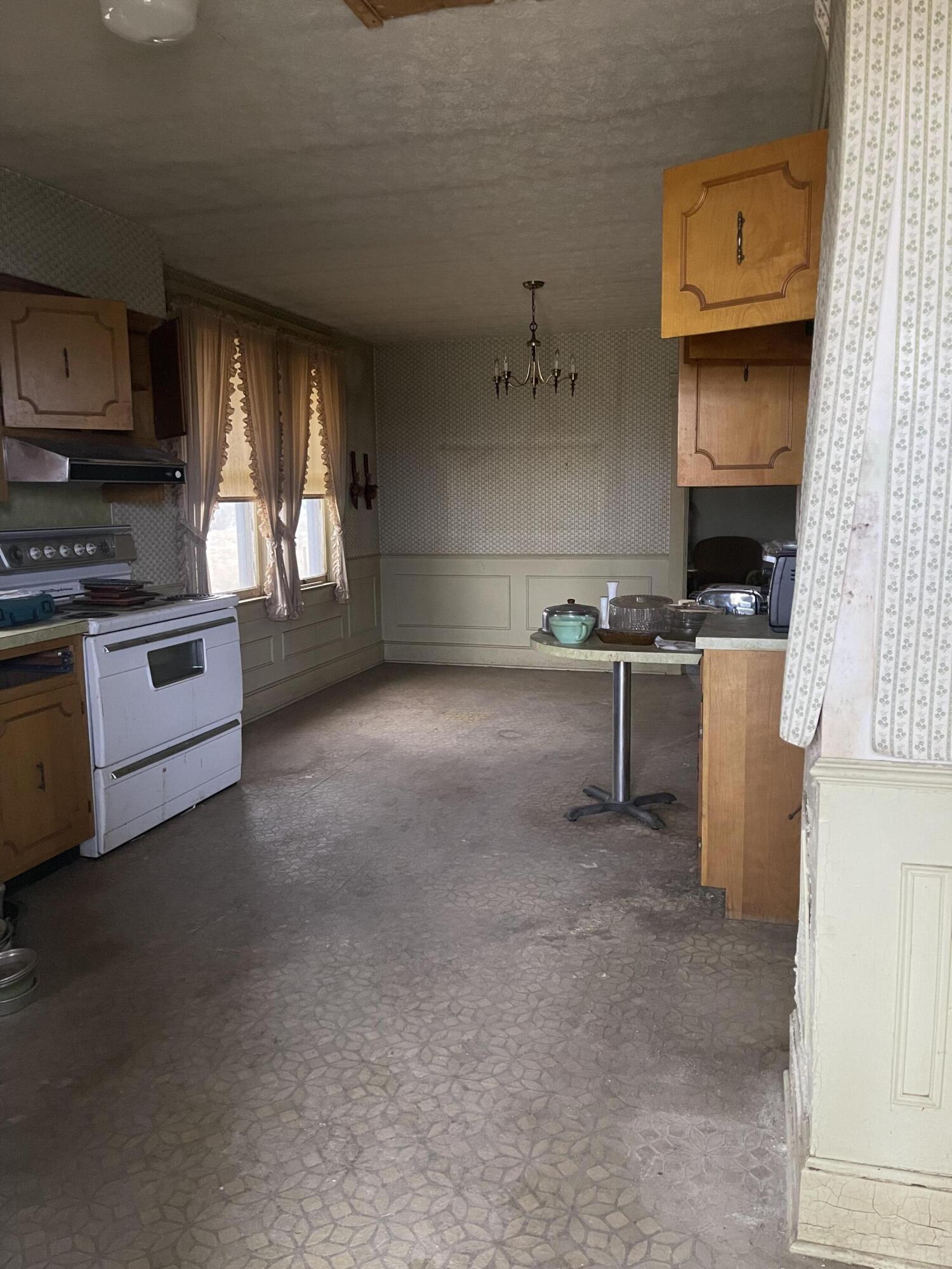 1345 Stone Mill Road Hurt, VA 24563 - Photo 67 of 83 Eat-in Kitchen_Old House