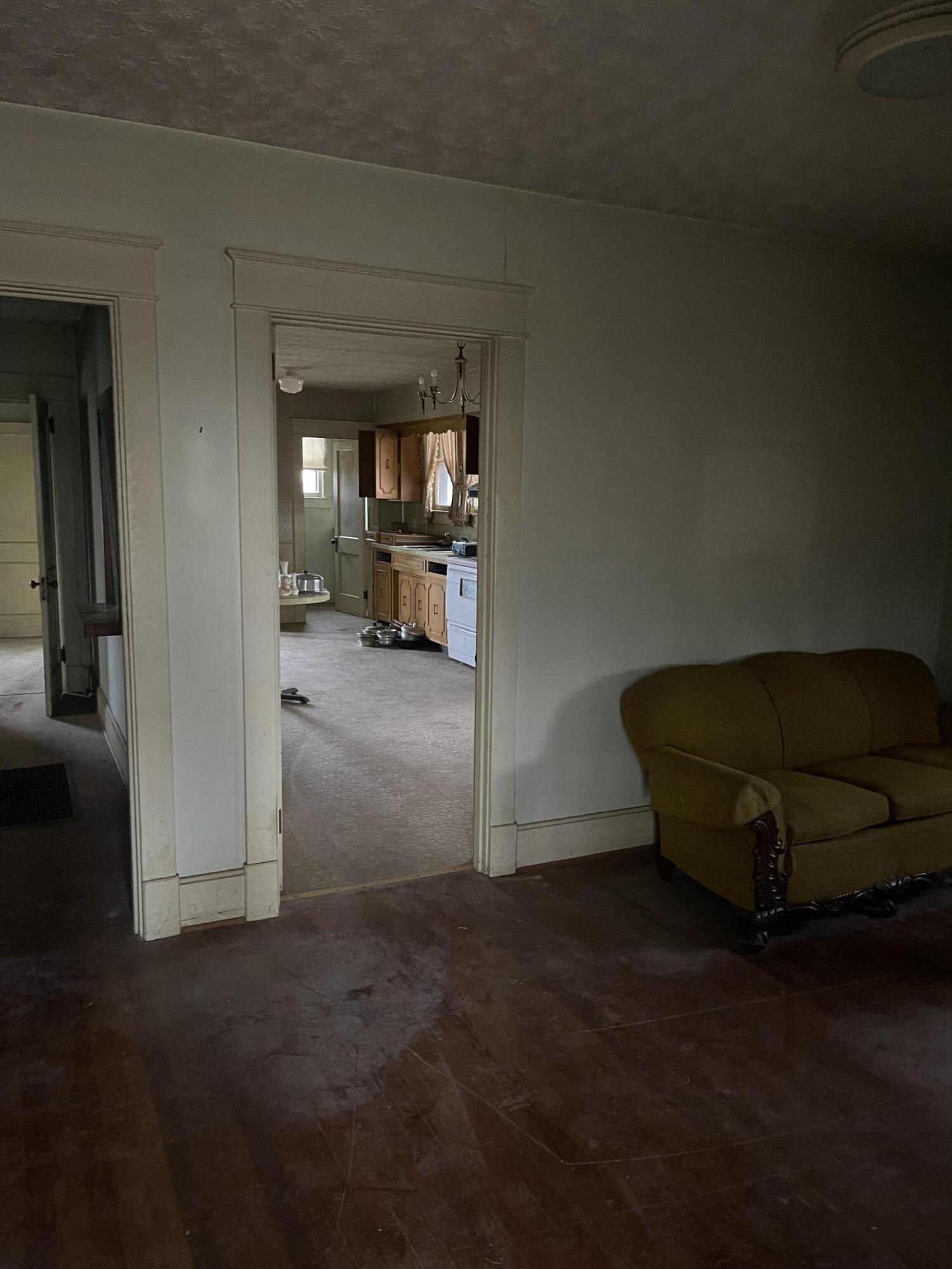 1345 Stone Mill Road Hurt, VA 24563 - Photo 69 of 83 Living Room_Old House