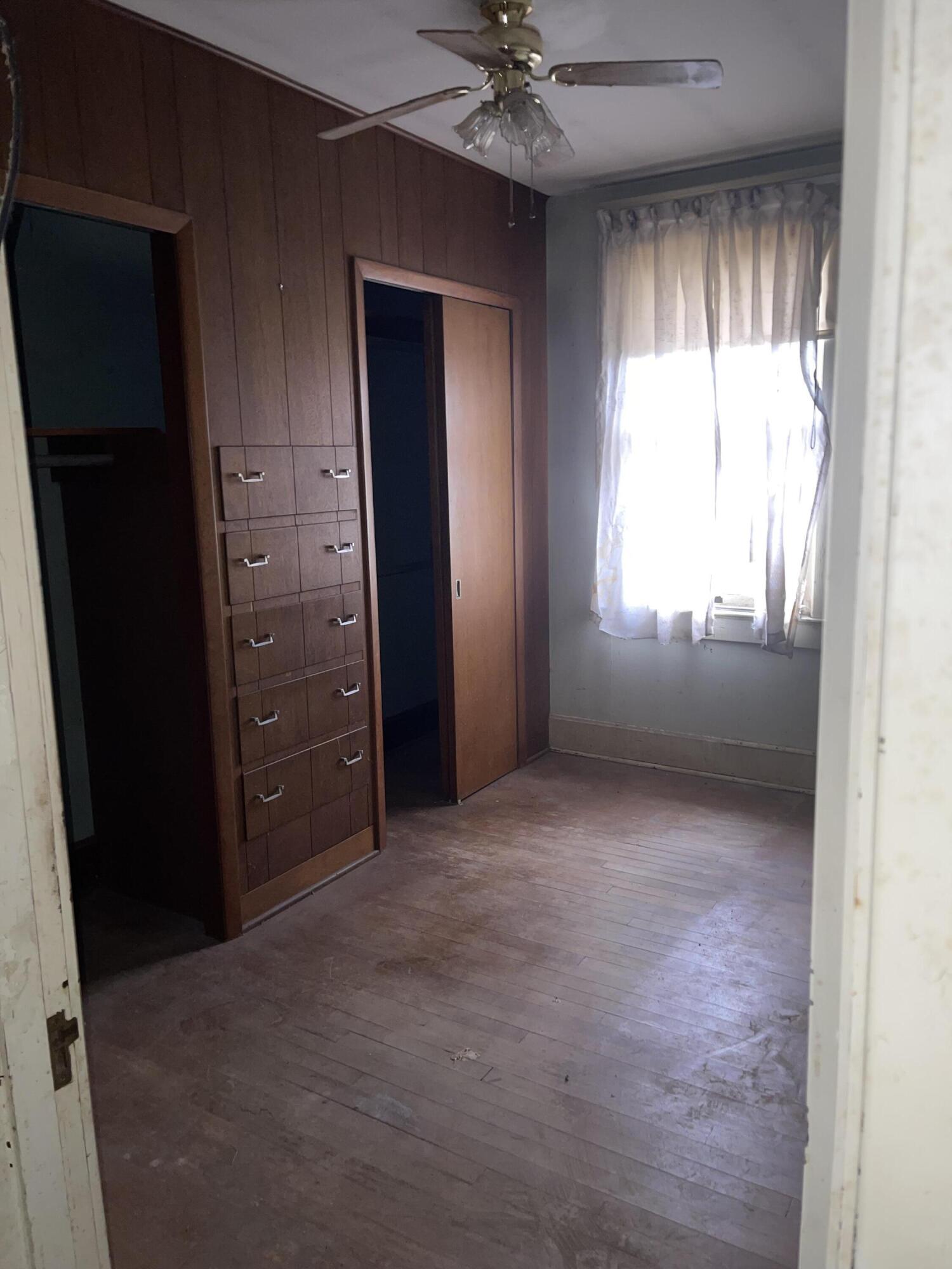 1345 Stone Mill Road Hurt, VA 24563 - Photo 70 of 83 Bedroom_1_Old House