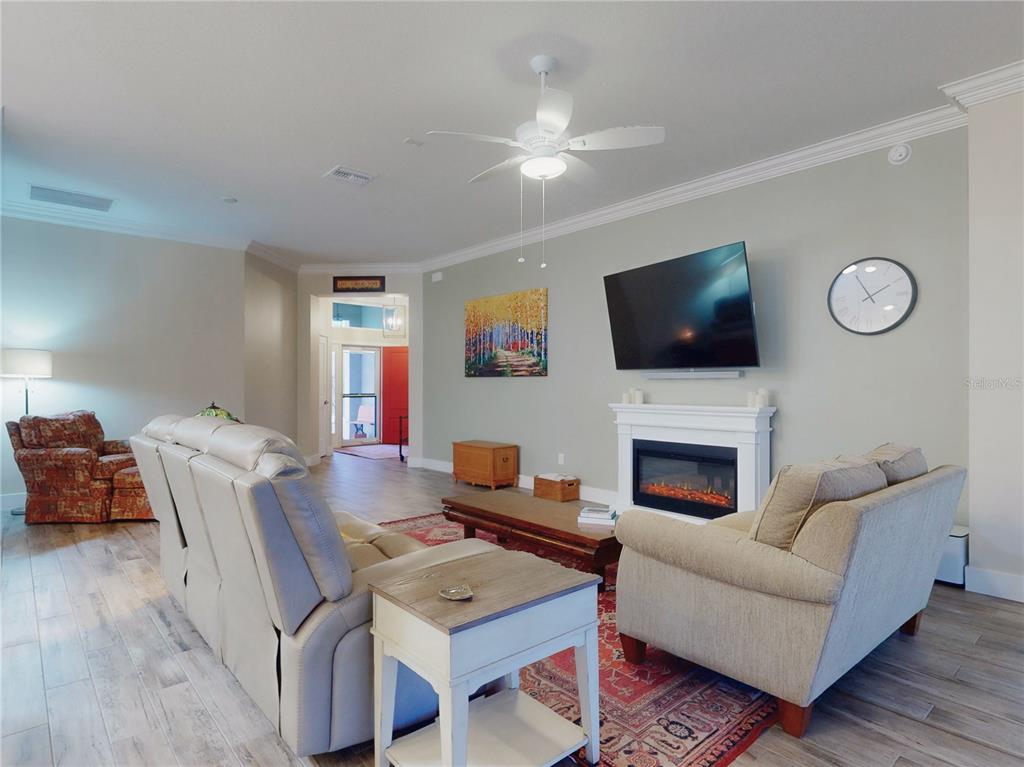 904 Maynard Path The Villages, FL 32163 - Photo 11 of 44
