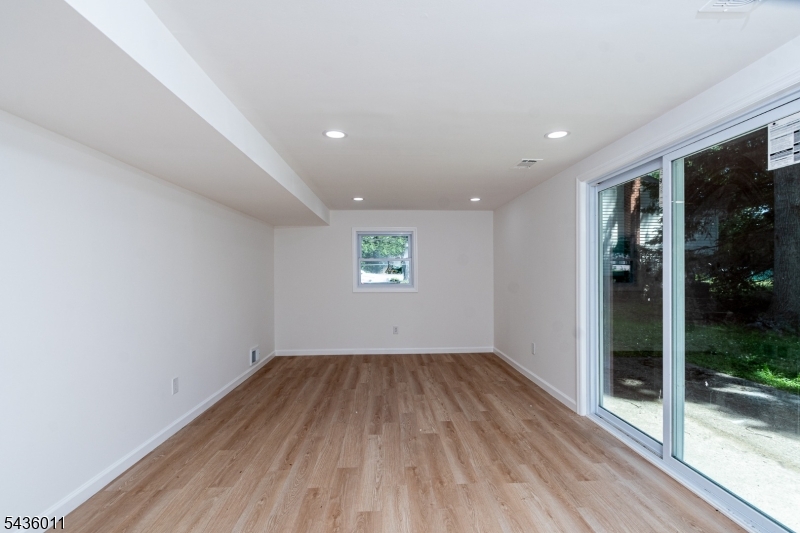 104 Marmora Road Parsippany, NJ 07054 - Photo 27 of 38
