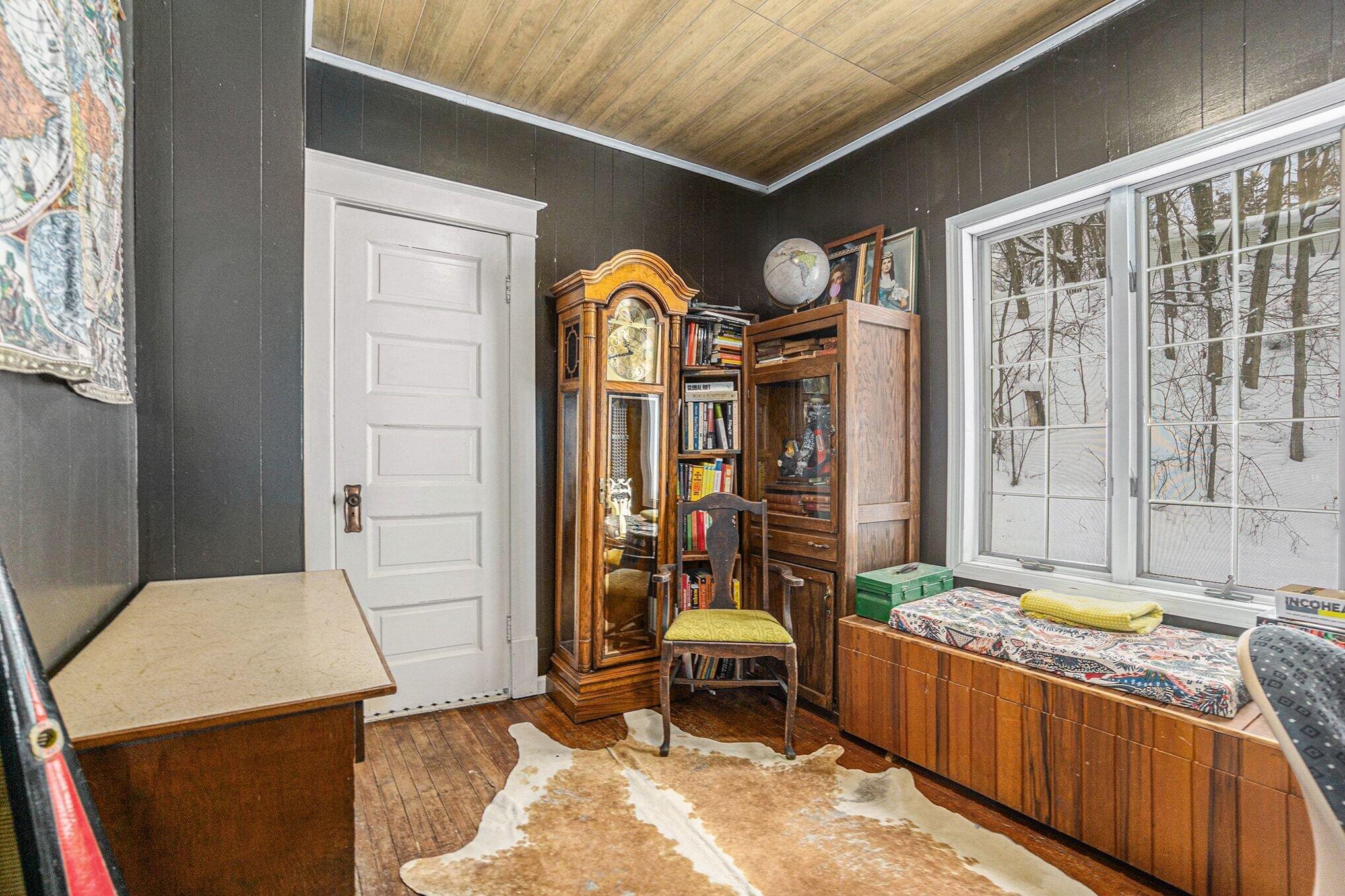 525 Hubbard Street Allegan, MI 49010 - Photo 11 of 18 010_file_7654