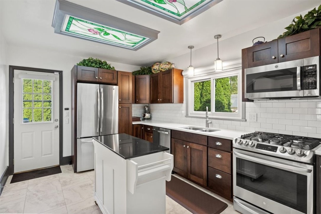 206 Bryan Street Rochester, NY 14613 - Photo 14 of 40