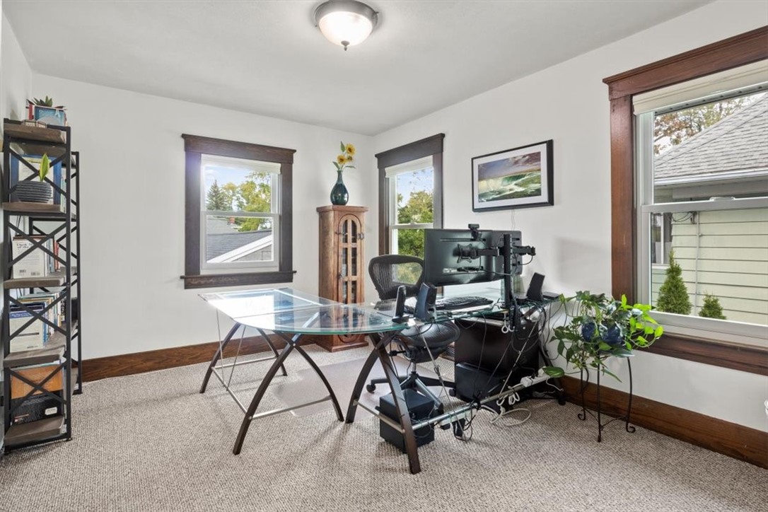 206 Bryan Street Rochester, NY 14613 - Photo 18 of 40