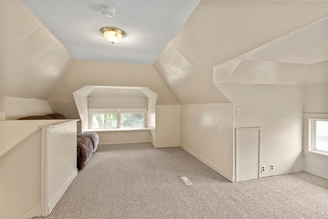 206 Bryan Street Rochester, NY 14613 - Photo 23 of 40