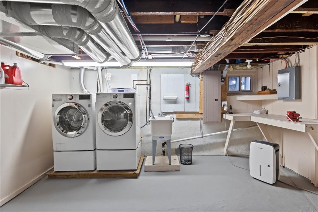 206 Bryan Street Rochester, NY 14613 - Photo 24 of 40