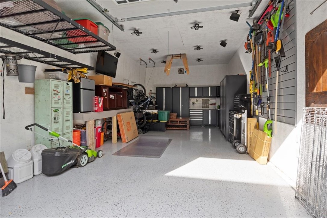 206 Bryan Street Rochester, NY 14613 - Photo 29 of 40