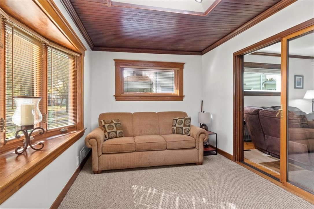 206 Bryan Street Rochester, NY 14613 - Photo 7 of 40