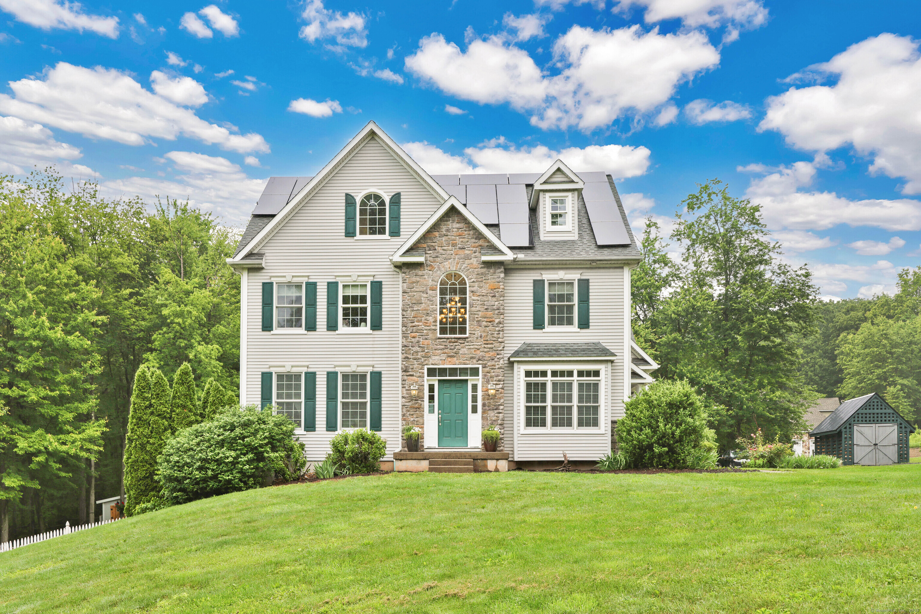 700 Thrall Avenue Suffield, CT 06078 - Photo 1 of 1