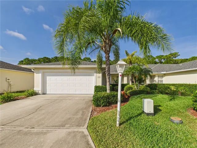 $2,200 | 131 Maggie Way, Sebastian, FL 32958