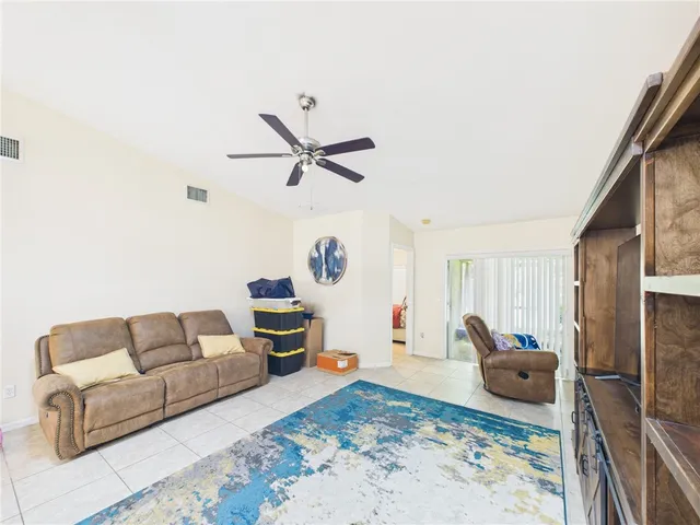 $2,200 | 131 Maggie Way, Sebastian, FL 32958