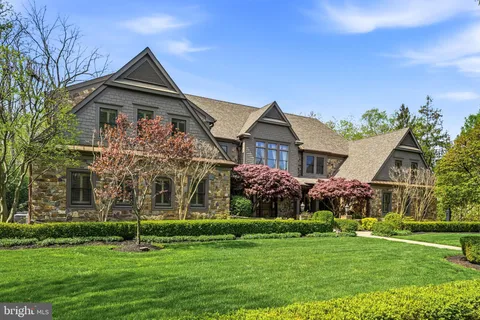 $2,300,000 | 728 Mill Street, Moorestown, NJ 08057