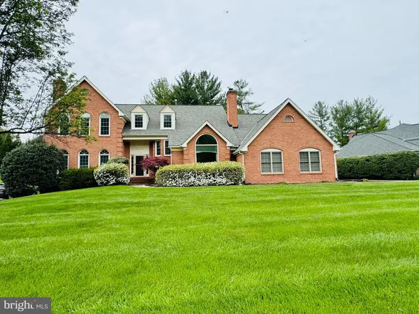 $6,800 | 9706 Middleton Ridge Road, Vienna, VA 22182