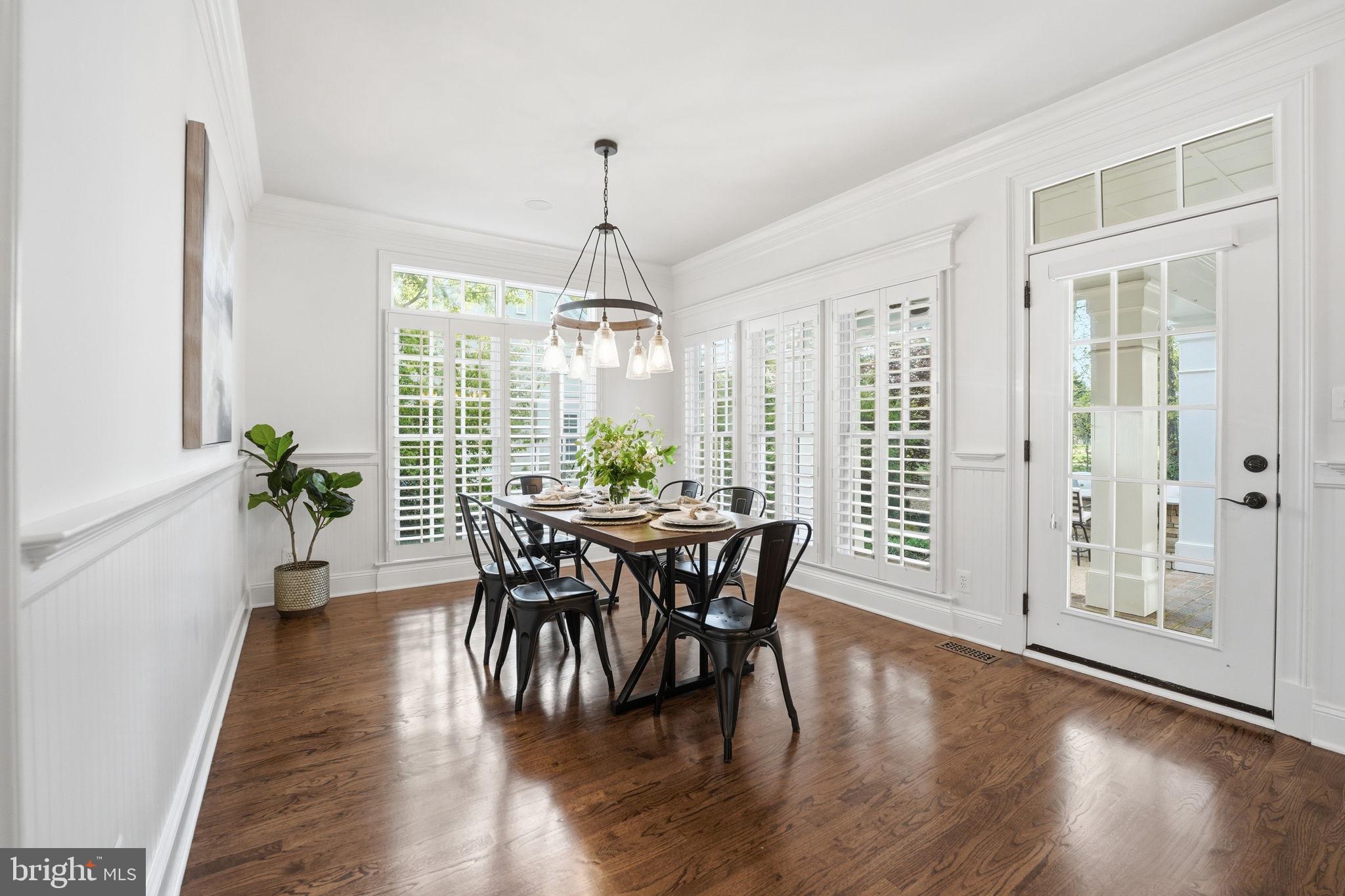 10916 Chatham Ridge Way Spotsylvania, VA 22551 - Photo 5 of 92 Bright and airy dining space awaits.