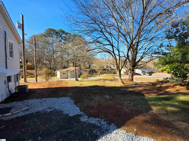 $319,000 | 411 West C Avenue, Easley, SC 29640