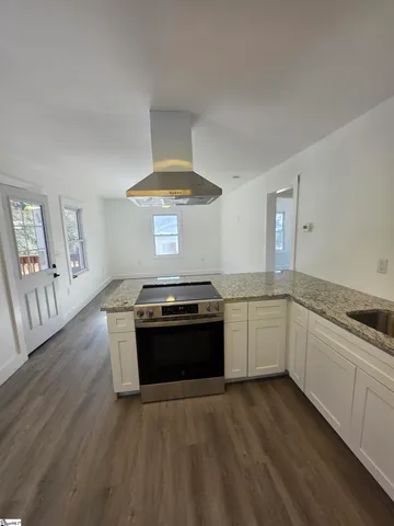 $319,000 | 411 West C Avenue, Easley, SC 29640