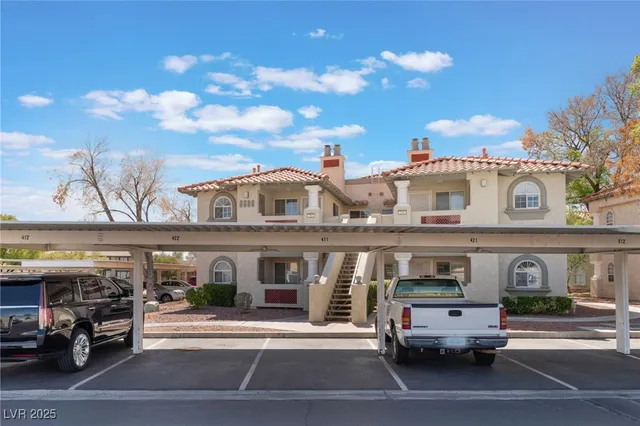 $200,000 | 6808 West Elm Creek Drive, Unit 203, Las Vegas, NV 89108