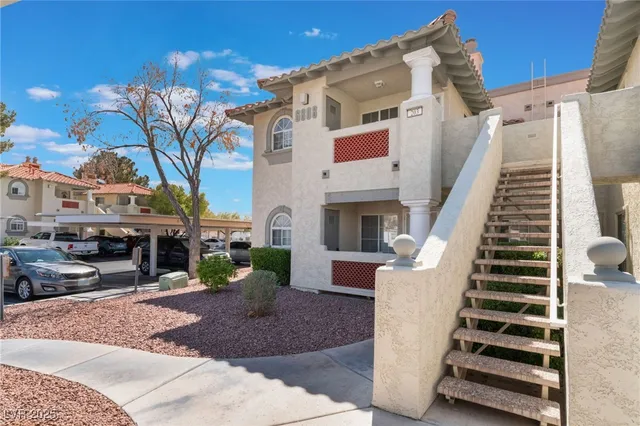 $200,000 | 6808 West Elm Creek Drive, Unit 203, Las Vegas, NV 89108