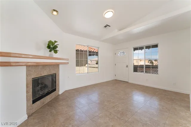 $200,000 | 6808 West Elm Creek Drive, Unit 203, Las Vegas, NV 89108