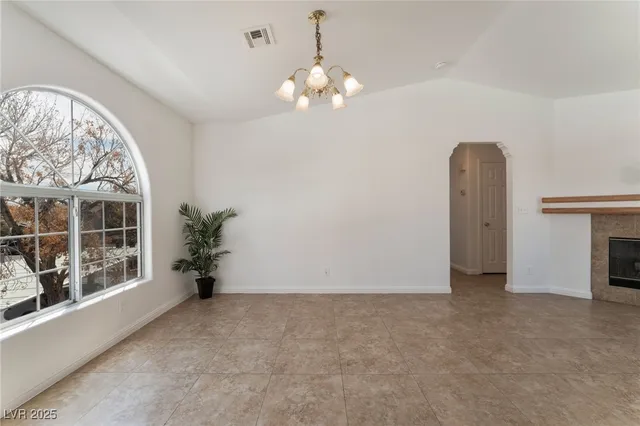 $200,000 | 6808 West Elm Creek Drive, Unit 203, Las Vegas, NV 89108