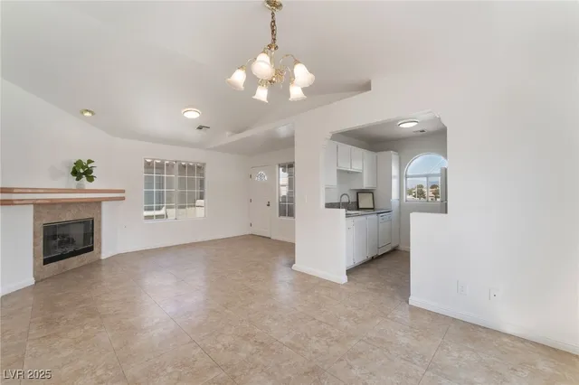 $200,000 | 6808 West Elm Creek Drive, Unit 203, Las Vegas, NV 89108