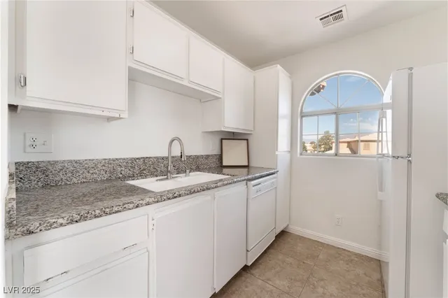 $200,000 | 6808 West Elm Creek Drive, Unit 203, Las Vegas, NV 89108