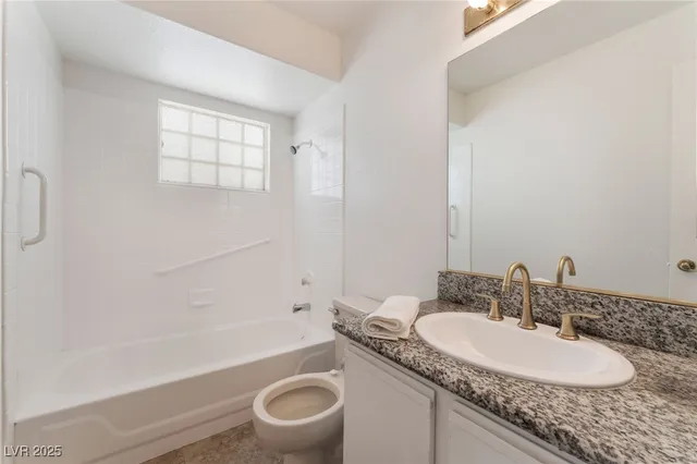 $200,000 | 6808 West Elm Creek Drive, Unit 203, Las Vegas, NV 89108