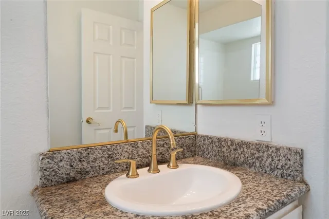 $200,000 | 6808 West Elm Creek Drive, Unit 203, Las Vegas, NV 89108