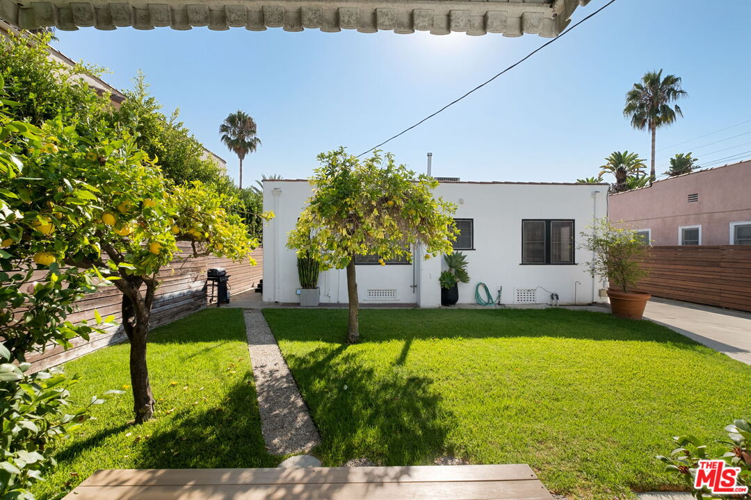 813 North Orange Grove Avenue Los Angeles, CA 90046 - Photo 23 of 42 a view of a back yard