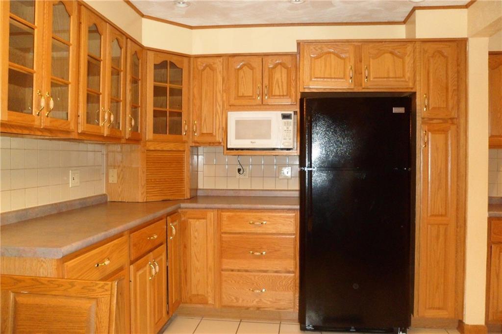 3738 Rural Court East Churchill, PA 15221 - Photo 3 of 19 Gallery Image 3