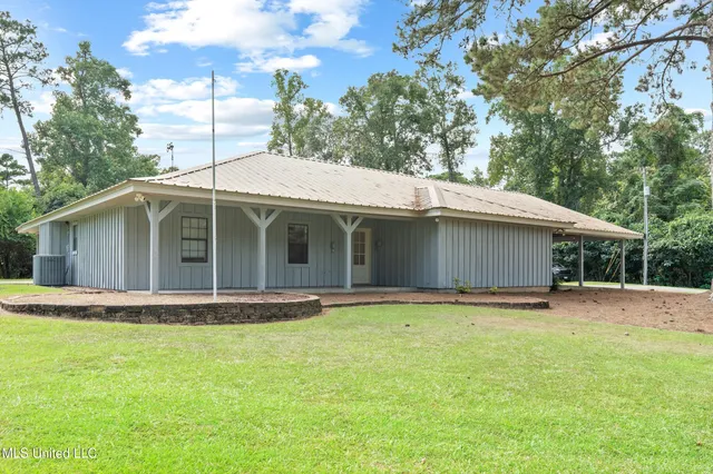 $795,000 | 6107 Highway 43 North, Carriere, MS 39426