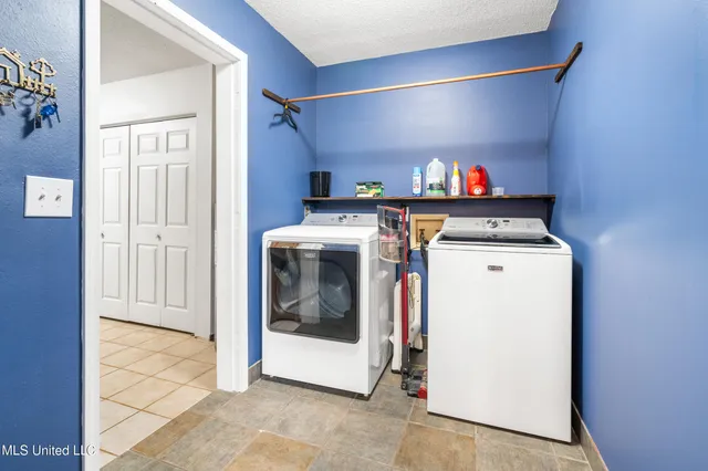 $795,000 | 6107 Highway 43 North, Carriere, MS 39426