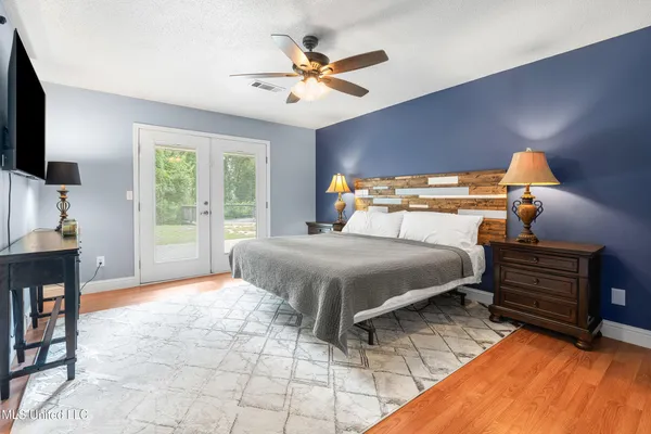 $715,500 | 6107 Highway 43 North, Carriere, MS 39426