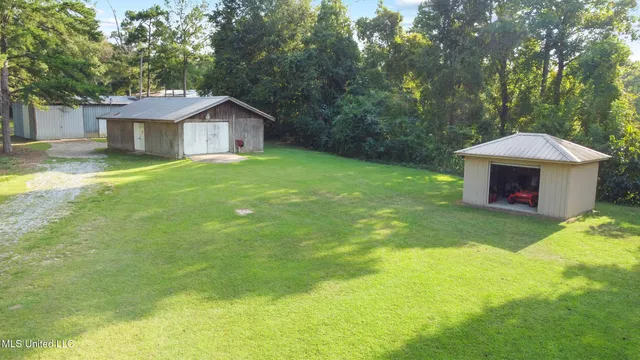 $795,000 | 6107 Highway 43 North, Carriere, MS 39426