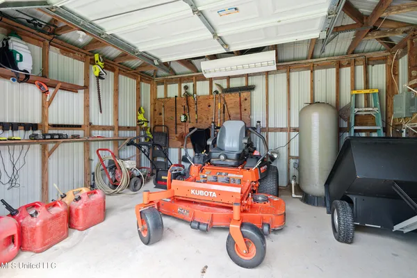 $715,500 | 6107 Highway 43 North, Carriere, MS 39426