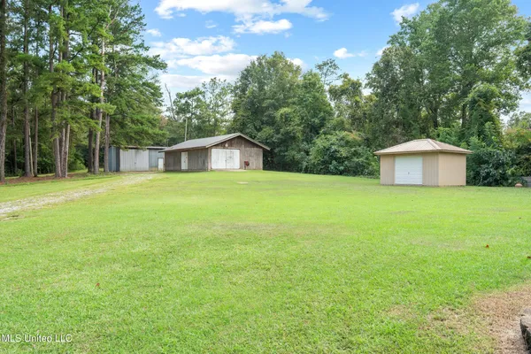 $715,500 | 6107 Highway 43 North, Carriere, MS 39426