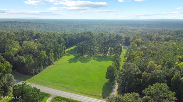 $715,500 | 6107 Highway 43 North, Carriere, MS 39426