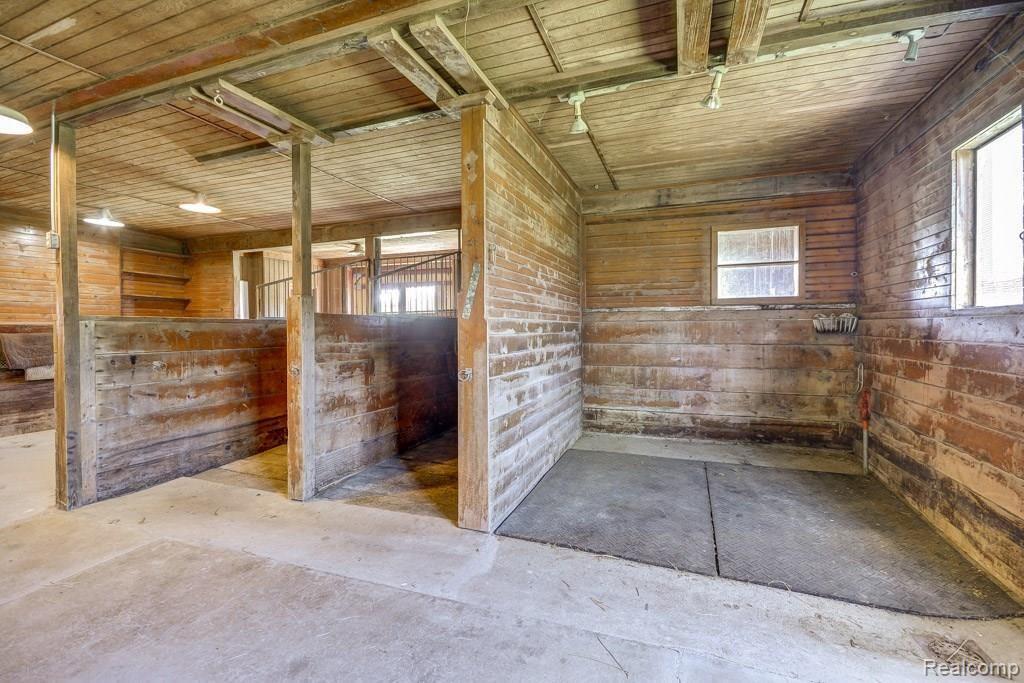 3628 Thornville Road Metamora, MI 48455 - Photo 9 of 31 143.jpg