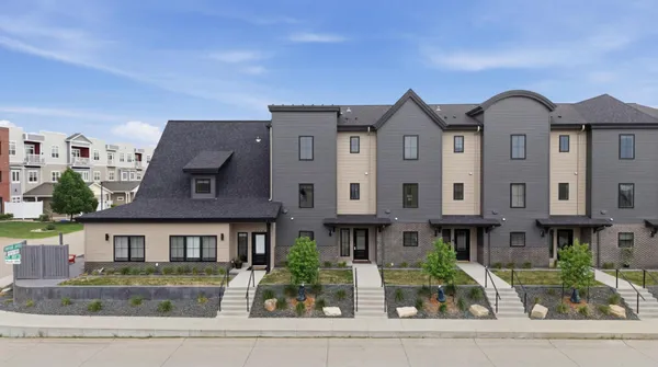 $325,000 | 4162 Arthur Drive, Fargo, ND 58104