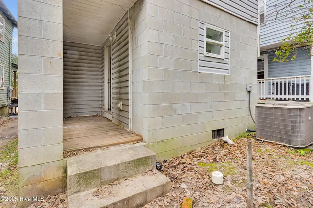 $1,430 | 708 2nd Avenue, New Bern, NC 28560