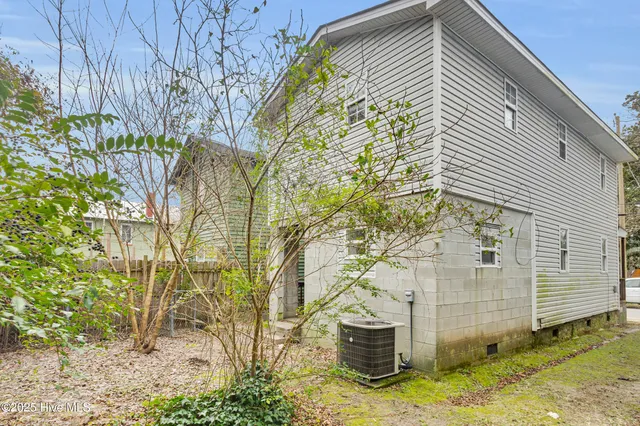 $1,430 | 708 2nd Avenue, New Bern, NC 28560