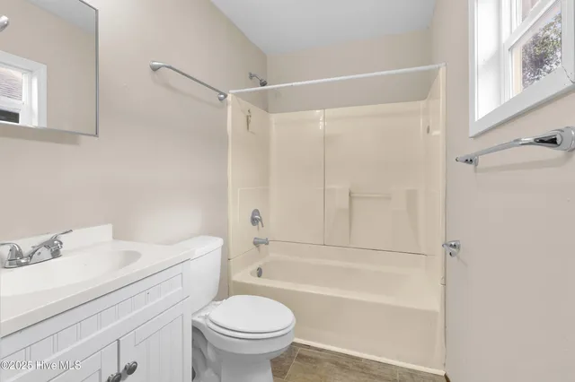 $1,430 | 708 2nd Avenue, New Bern, NC 28560