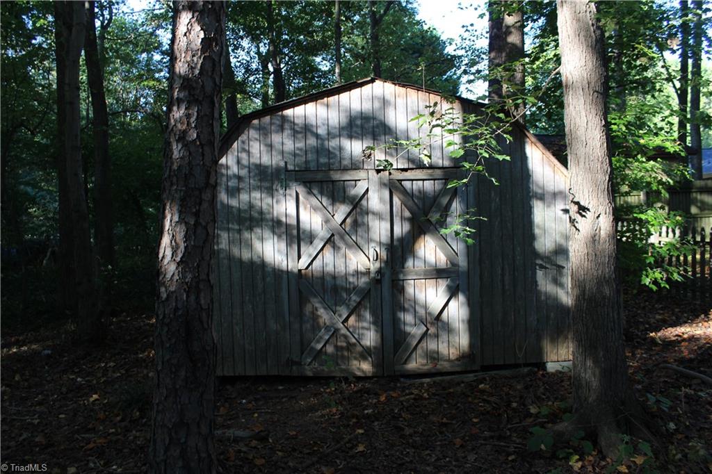 1122 Eagle Road Greensboro, NC 27407 - Photo 15 of 16 Storage building in backyard