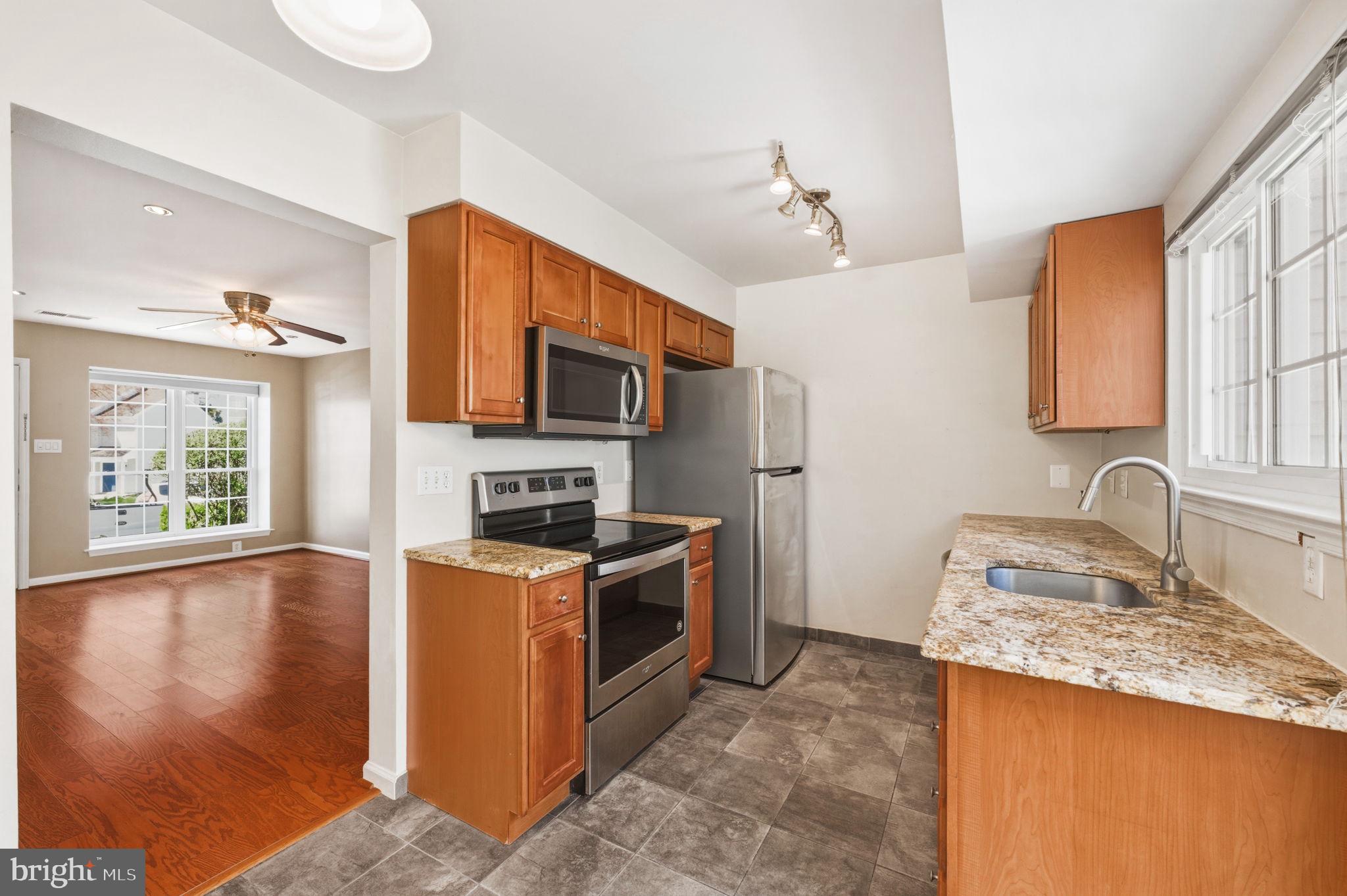 2 Providence Square Sterling, VA 20164 - Photo 12 of 30