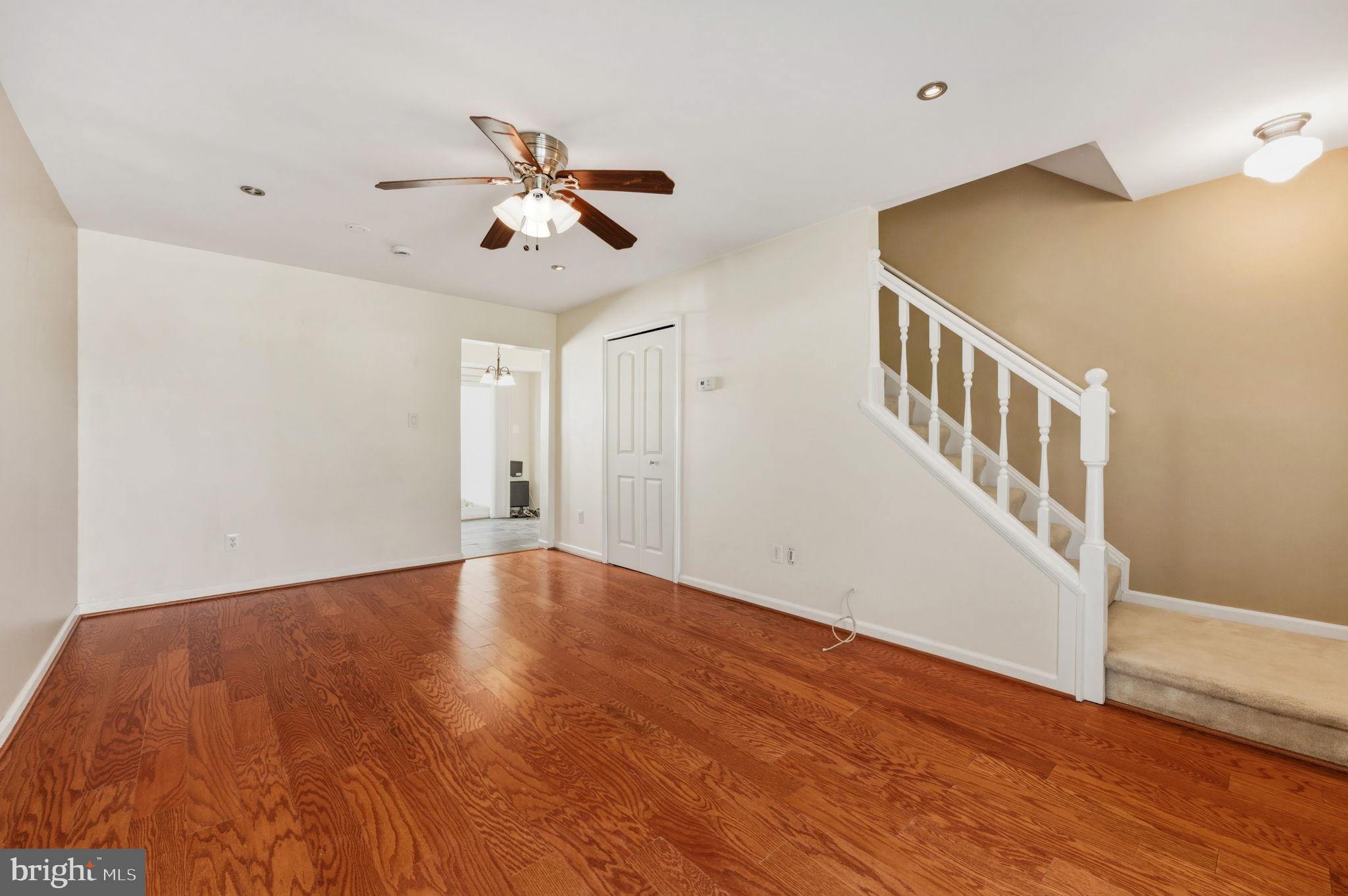 2 Providence Square Sterling, VA 20164 - Photo 4 of 30 Hunter Red Oak Floor