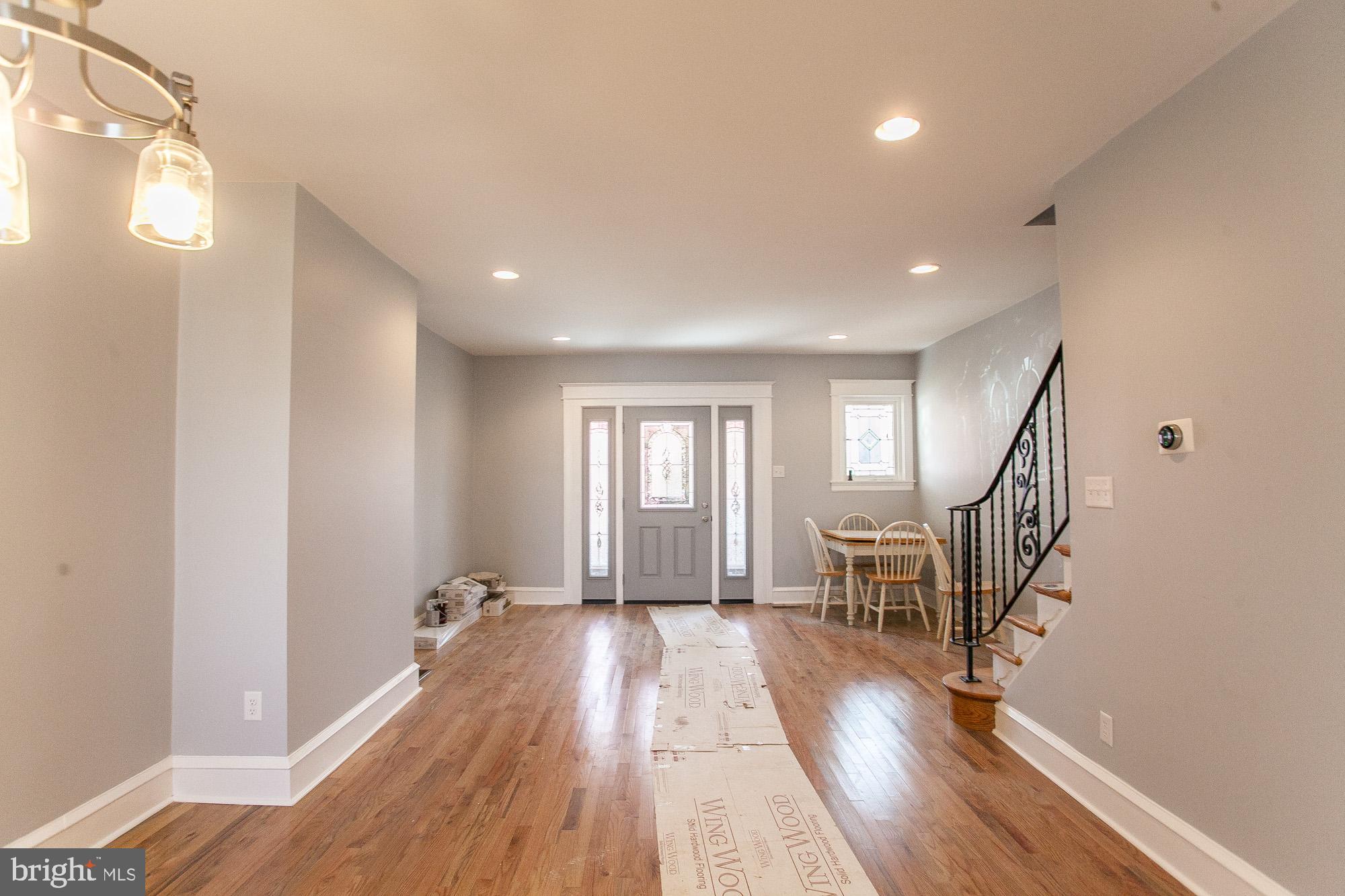 205 Ripka Street Philadelphia, PA 19127 - Photo 4 of 15 628 Roxborough Ave