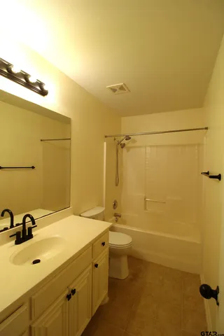 $269,900 | 440 Maggie Circle, Tyler, TX 75703