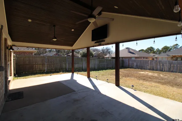 $269,900 | 440 Maggie Circle, Tyler, TX 75703